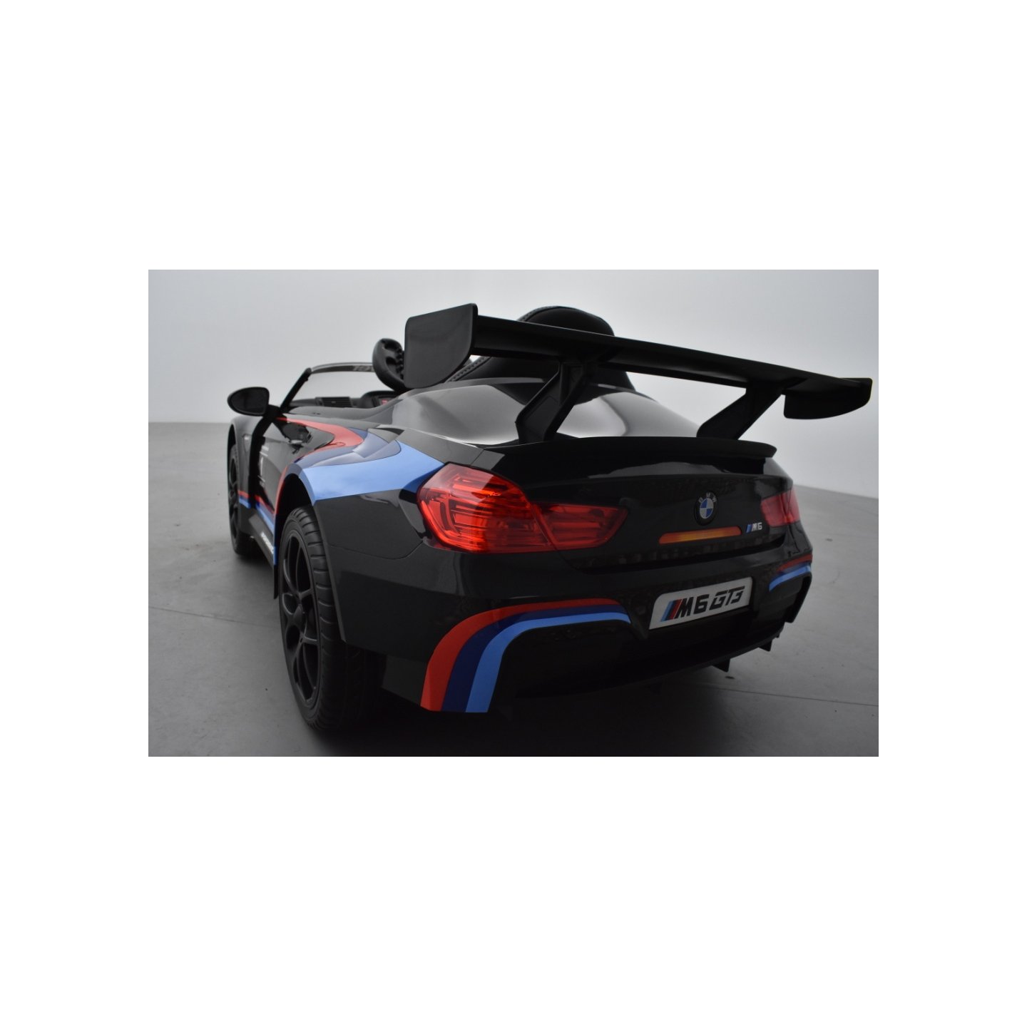 BMW M6 GT3 Luxe, voiture électrique pour enfant 12V - ZalanDrive