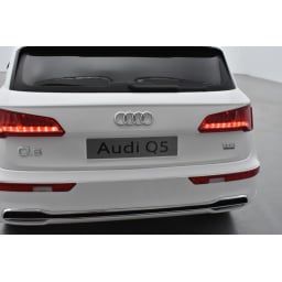 Audi Q5 TFSI 24 Volts 2 places blanc Ibis, voiture électrique enfant télécommande parentale 2.4 Ghz, 2 moteurs 70 Watt