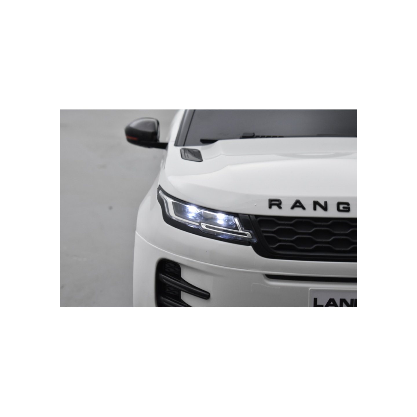 FINOOS Voiture vehicule électrique Enfant Range Rover 2 Places, avec  télécommande à 2,4 GHz, 4x4, 4 x Moteur 12V 35W, 3 à 7 Ans (Blanc)