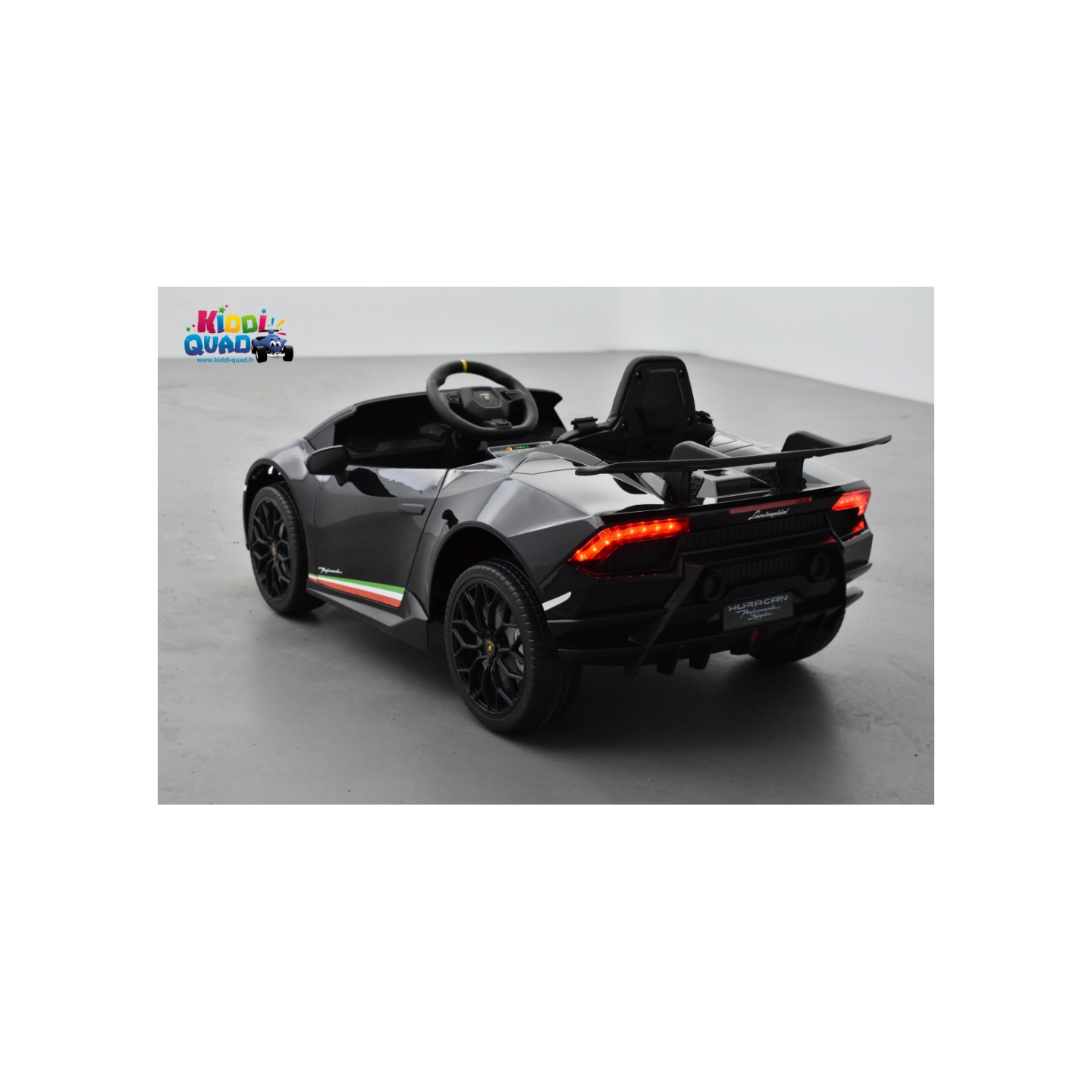 Voiture électrique enfant Lamborghini Huracan Performante spyder 12V Rose 