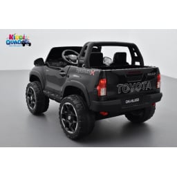 Toyota Hilux noir 24 Volts électrique pour enfant écran mp4, 4x4 électrique enfant 2 places