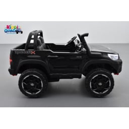 Toyota Hilux noir 24 Volts électrique pour enfant écran mp4, 4x4 électrique enfant 2 places
