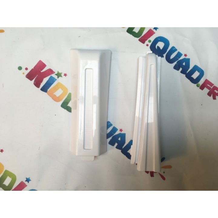 Jonction de siège couleur blanc pour Mercedes GT R 2 places