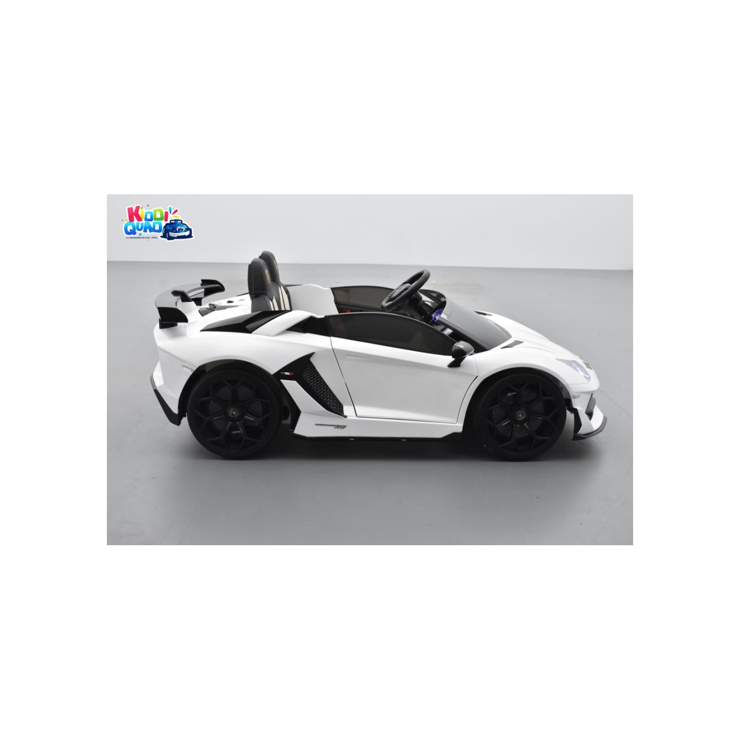 Lamborghini SVJ 24 Volts blanche, voiture électrique enfant 24V - 7AH, 2 moteurs