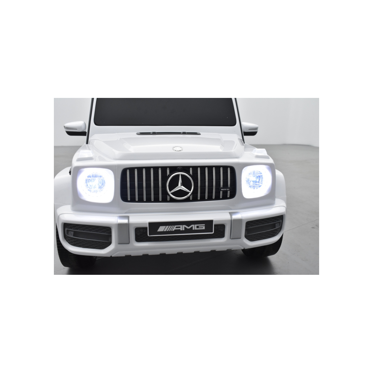 Mercedes G63 AMG 2 places Blanc, voiture électrique pour enfant, 24 volts - 4 moteurs