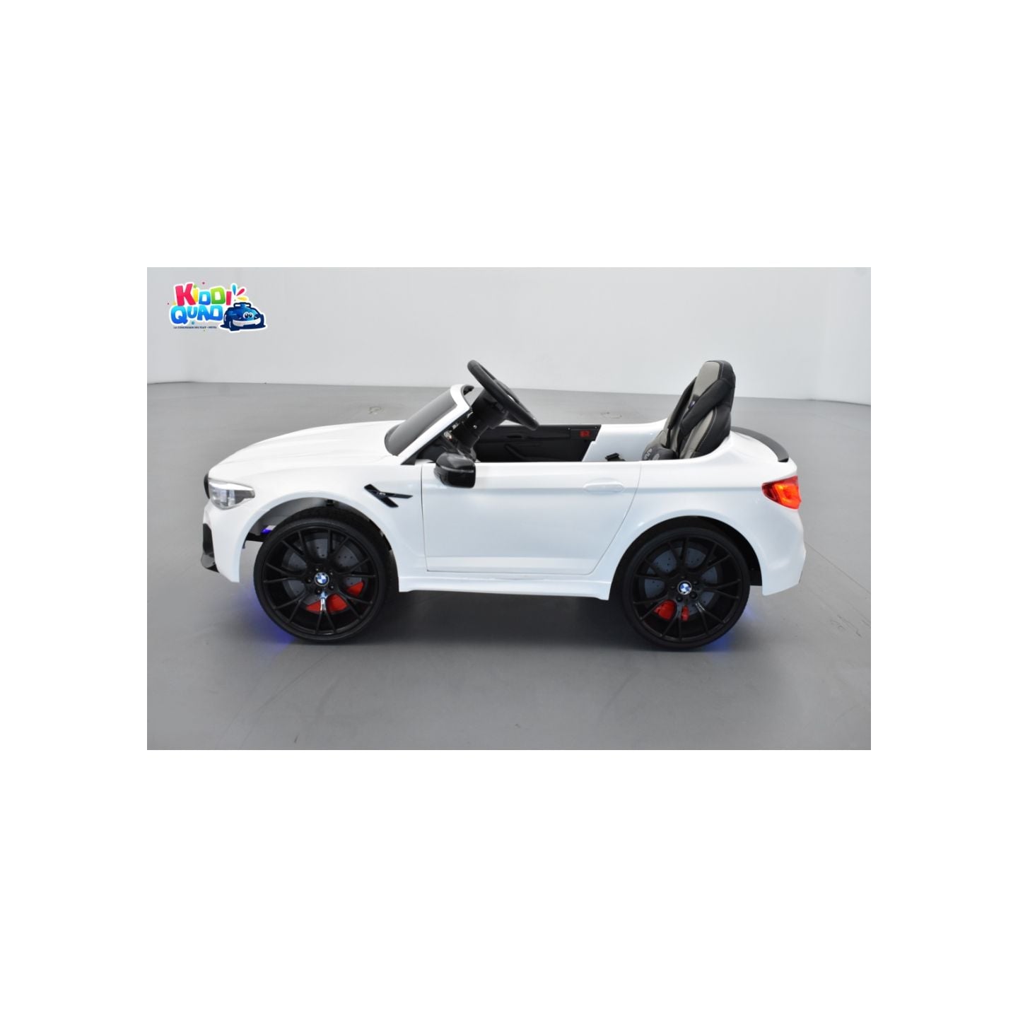 BMW M5 24 Volts blanc, voiture électrique enfant 24 Volts 1 place, 2 moteurs