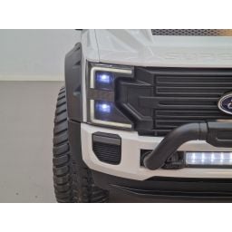 Ford Super Duty F450 Blanc, voiture électrique pour enfant 2 places, 24V 10 Ah, 4 moteurs